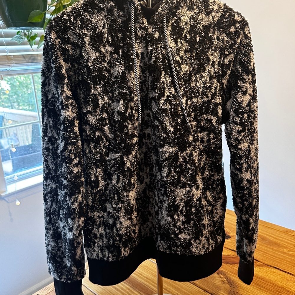 Athleta Women’s Hoodie Size Small Black and White NWT